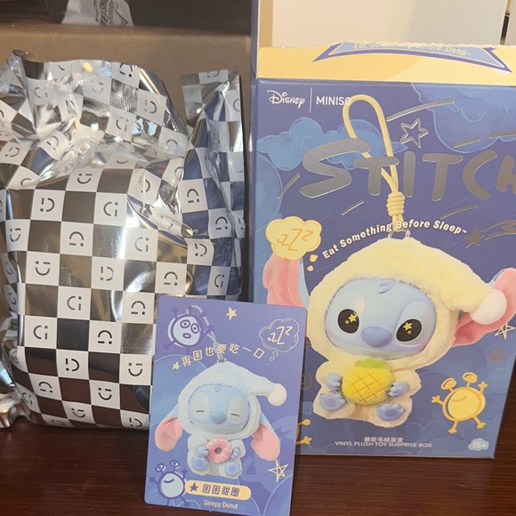 Disney Miniso Stitch Labubu Authentic SLEEPY DONUT UNOPENED - Picture 1 of 1